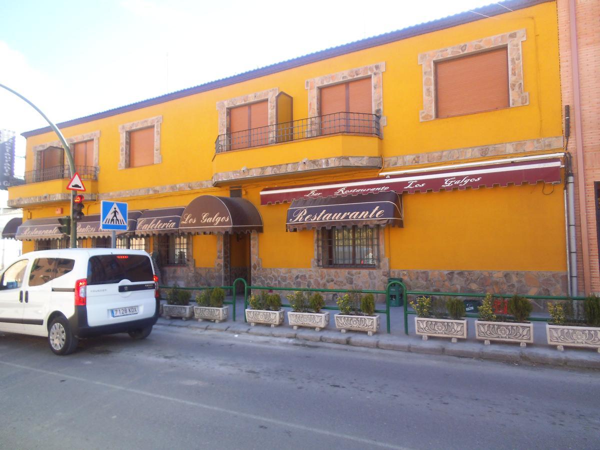 Hostal Los Galgos Yepes Exterior photo